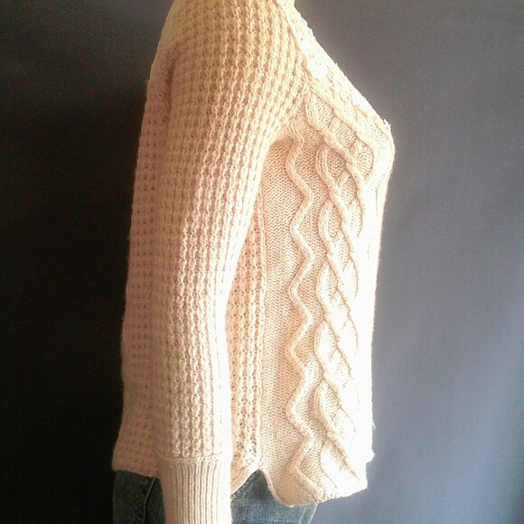 Free People Cream Lace Neckline Cabled Cropped Sweater M - Picture 6 of 11